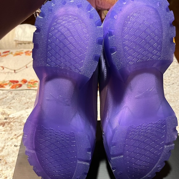 Cardi B x Reebok Wmns Club C 'Crisp Purple' - Picture 5 of 8